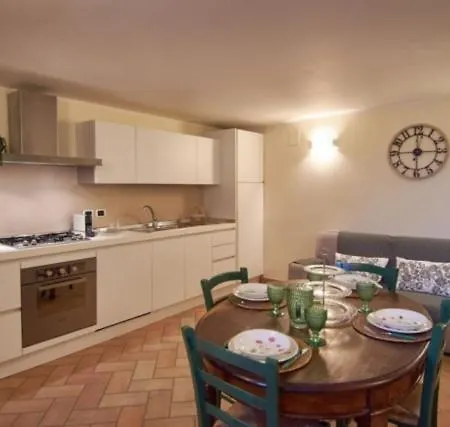 Alle Porte Di Apartament Asyż